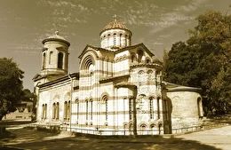 Зруйновані храми Керчі